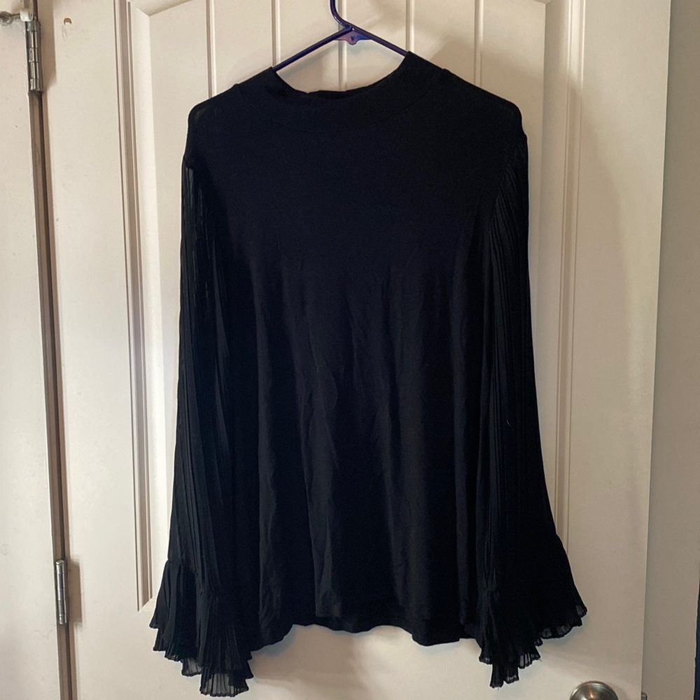 Black Long-sleeve blouse